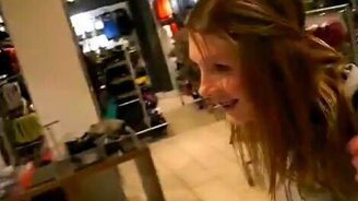 Девушка передышала гелия - смотреть видео (0:20)