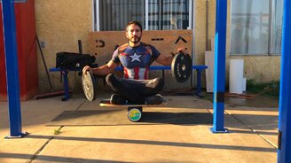 Тренируем чувство равновесия - смотреть видео (1:36)