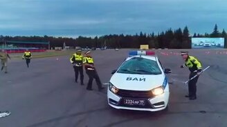 Полицейский разворот от ВАИ - смотреть видео (0:44)
