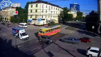 С разгона - в "бочину"! - смотреть видео (1:07)