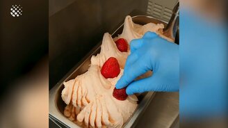 8 экстремальных рецептов мороженого - смотреть видео (3:59)