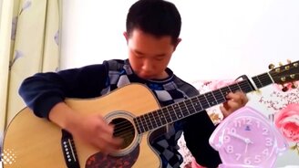 Трюки от 13-летнего гитариста - смотреть видео (2:49)