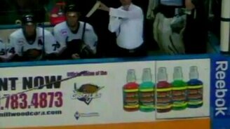 Подавитесь клюшками - смотреть видео (1:21)