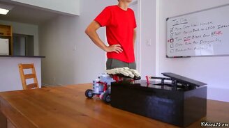 Заставил коробочку сломаться - смотреть видео (1:52)