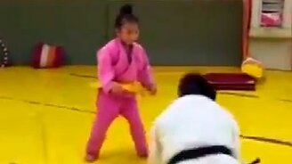 Семилетняя дзюдоистка - смотреть видео (0:41)