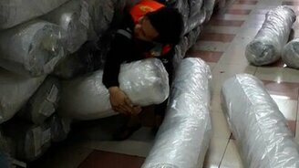 Достаём рулон с самого низу - смотреть видео (0:41)