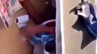 Самый негигиеничный костюм - смотреть видео (0:19)