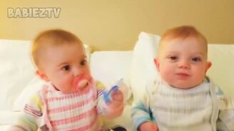 Самые трогательные и смешные двойняшки - смотреть видео (10:32)