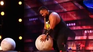 Силач-певец на шоу талантов - смотреть видео (2:15)