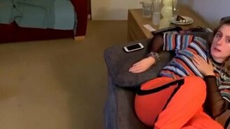 Как сильно напугать девушку - смотреть видео (0:28)