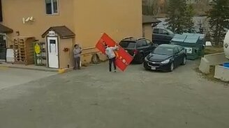 Пошёл против матушки-природы - смотреть видео (0:51)