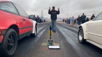 Самый неожиданный дрэг-рейсинг - смотреть видео (0:54)