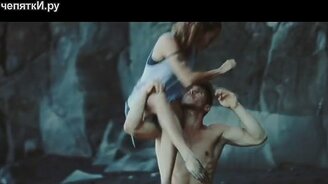 Танец пары на берегу океана - смотреть видео (2:53)