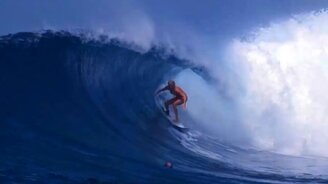 Красивый женский сёрфинг - смотреть видео (3:09)