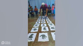 Забавное развлечение на вечеринке - смотреть видео (0:20)