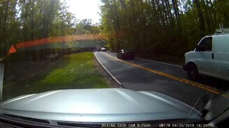 Сумел не врезаться - смотреть видео (0:19)