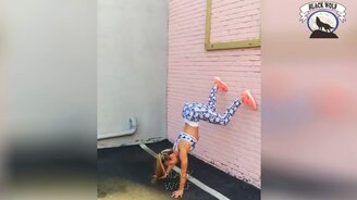 Сильная спортивная девушка - смотреть видео (4:51)