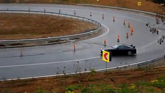 Управляемый дрифт на "Тойоте" - смотреть видео (0:55)