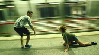 Танец в метрополитене - смотреть видео (2:41)