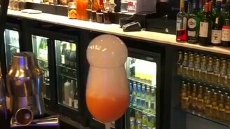 Магические проделки от бармена - смотреть видео (0:40)