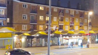 На роликах по крышам - смотреть видео (0:45)