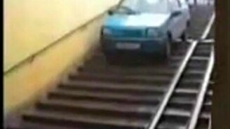 Ока в подземном переходе - смотреть видео (1:19)