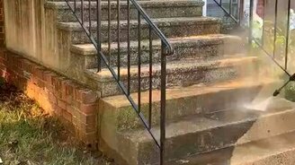 Очищаем парадную лестницу - смотреть видео (0:40)