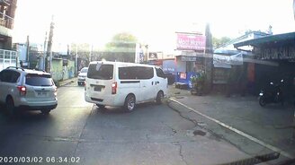 Столкнулись два зада - смотреть видео (0:31)