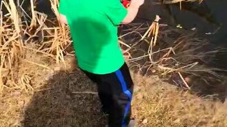 Это моя первая рыба! - смотреть видео (0:33)