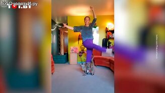 Кошка пришла и всё испортила - смотреть видео (0:42)