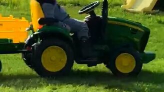 Фермер заснул за рулём - смотреть видео (0:27)