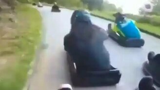 Экстрим на ровном спуске - смотреть видео (1:00)