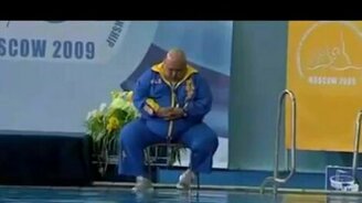 Падают все! - смотреть видео (2:54)