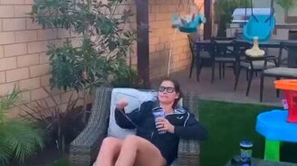 Как отдыхать и ребёнка качать - смотреть видео (0:10)