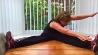 Физкультура во время карантина - смотреть видео (0:25)