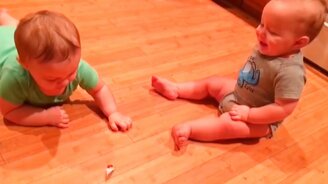 Милые и смешные близнецы - смотреть видео (14:48)