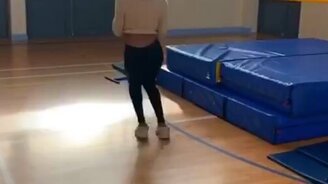 Забыла, как прыгать - смотреть видео (0:05)