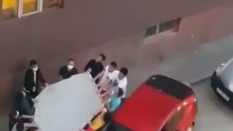 Спасли человека от пожара - смотреть видео (1:30)