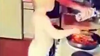 Готовимся к приходу мамы - смотреть видео (1:30)