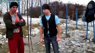 Обучалка по подтягиваниям - смотреть видео (2:05)