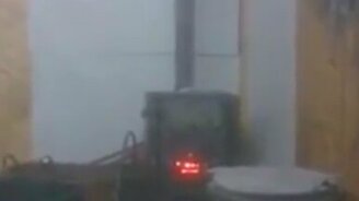 Баллон "WD-40" в печке - смотреть видео (0:49)