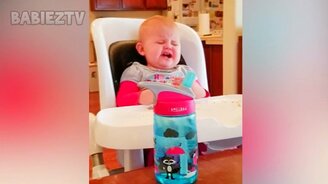 Весёлые провалы детишек - смотреть видео (4:27)