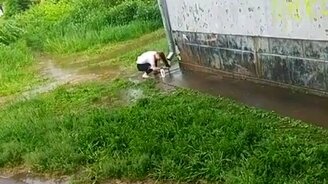 Когда дома отключили воду - смотреть видео (0:13)