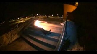 Нечеловеческие игры с огнём - смотреть видео (0:18)