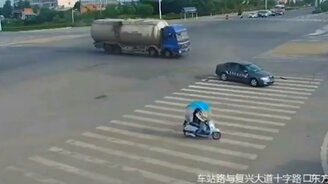 Зрелищное с транспортом - смотреть видео (4:40)