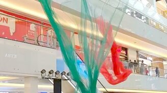 Как заставить ткань танцевать - смотреть видео (0:33)