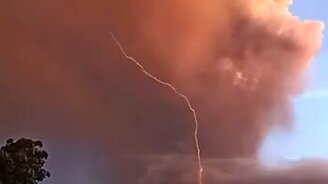 Величественная молния - смотреть видео (0:05)