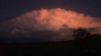 Красивое грозовое облако - смотреть видео (0:24)