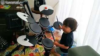 Двухлетний барабанщик - смотреть видео (1:30)