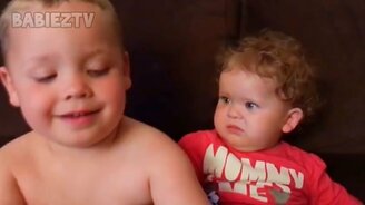 Братья и сёстры играются - смотреть видео (10:07)